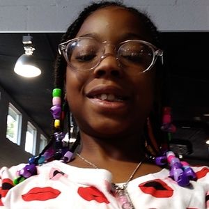 Meet your Posher, Akira